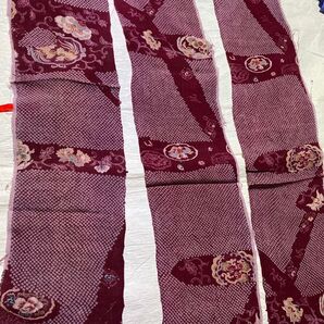 市松人形用着物に 正絹古布縮緬