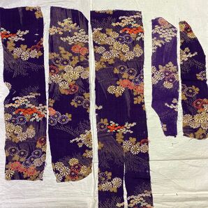 市松人形用着物に 正絹古布 江戸縮緬風 小さめ着物