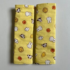 ミッフィー 柄 チャイルドシート シートベルト カバー