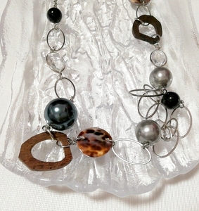 黒茶銀玉型ネックレス首輪チョーカー/ジュエリー/お守りアミュレット Black brown silver ball necklace collar choker jewelry amulet