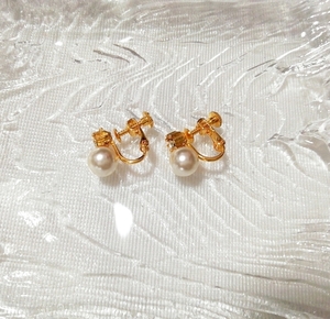 白パールホワイト珠型イヤリング/ジュエリー/アクセサリー White pearl earrings jewelry accessories, レディースアクセサリー, イヤリング, その他