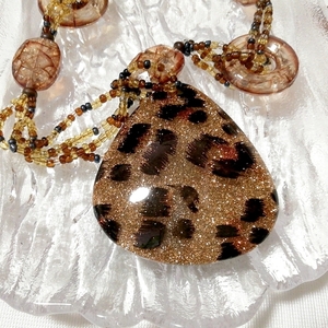 茶色大きな豹柄飾り珠型ネックレス/ジュエリー Brown large leopard print ornament bead necklace collar choker jewelry amulet,レディースアクセサリー&ネックレス、ペンダント&その他