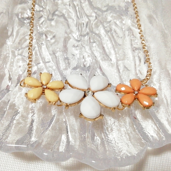 3 rangées de fleurs rouge blanc jaune collier ras du cou bijoux talisman amulette, accessoires pour dames, collier, pendentif, autres