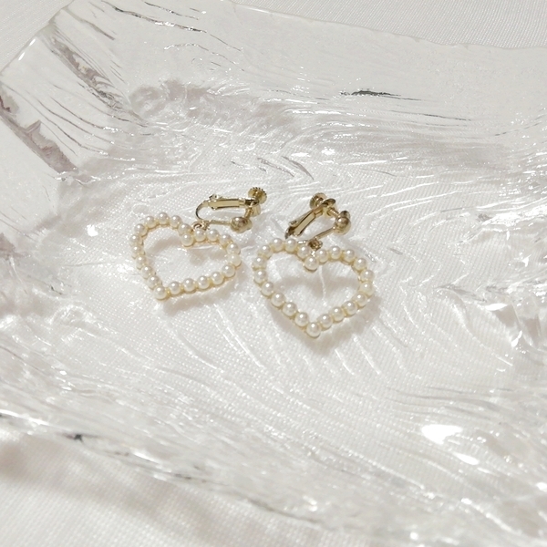 ハート珠型イヤリング/ジュエリー/アクセサリー heart-shaped earrings jewelry accessories