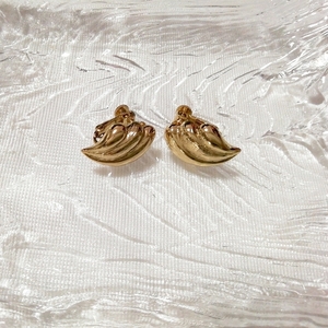 金色葉っぱ型イヤリング/ジュエリー/アクセサリー Golden leaf earrings jewelry accessories, レディースアクセサリー, イヤリング, その他