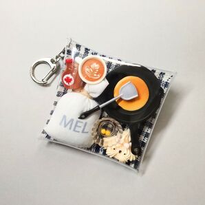 ガチャ詰めポーチ風 キーホルダー クリアポーチ キャンディバック ミニチュア詰め デコパーツ詰め 焼きたてパンケーキ 小麦粉