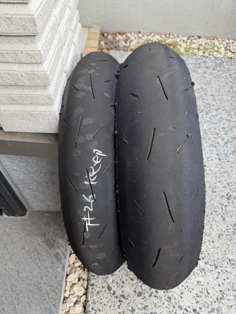 DUNLOPダンロップ KR410 110/140前後タイヤセット3～4時間使用