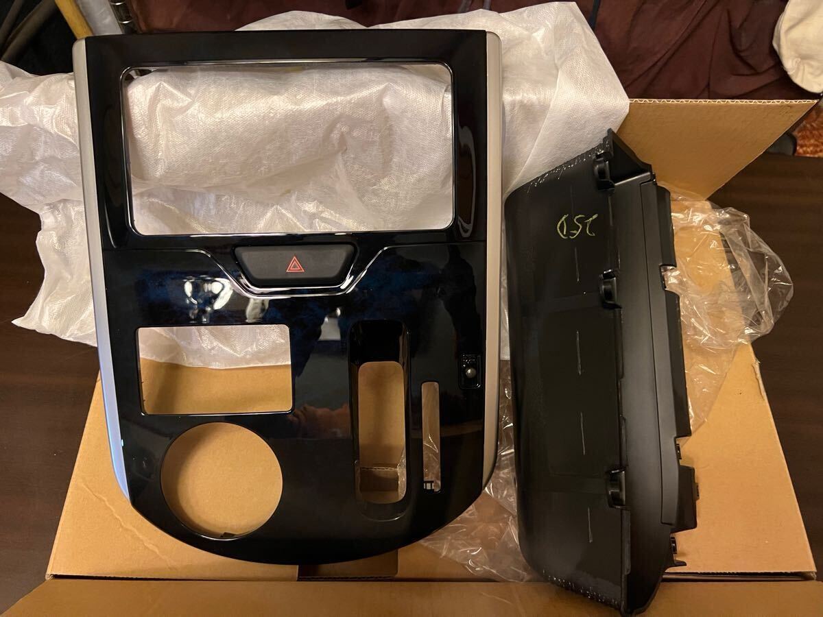 ダイハツ ナビパネル 08669-k2015 タント オーディオパネル センター