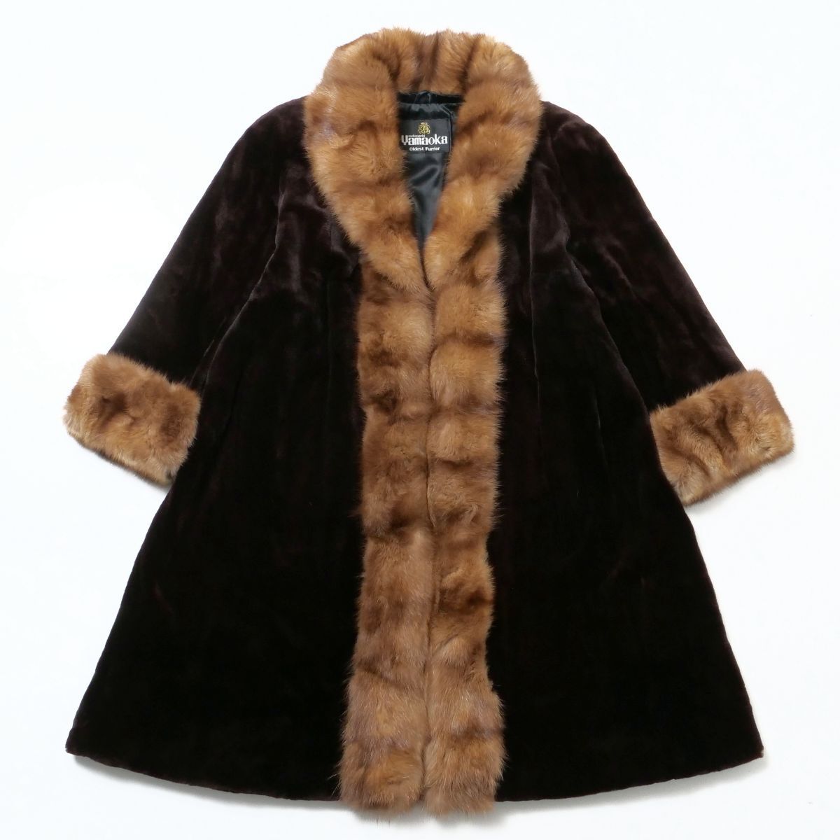 サガミンク グラマミンク シェアード ファーコート リアルファー 本毛皮 貂 2025年最新】SAGA FURS レディース 毛皮・ファーコートの人気