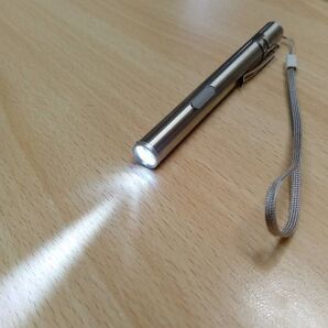 【送料無料】懐中電灯 ハンディライト LEDライト ペンライト COBフラッドライト USB充電式