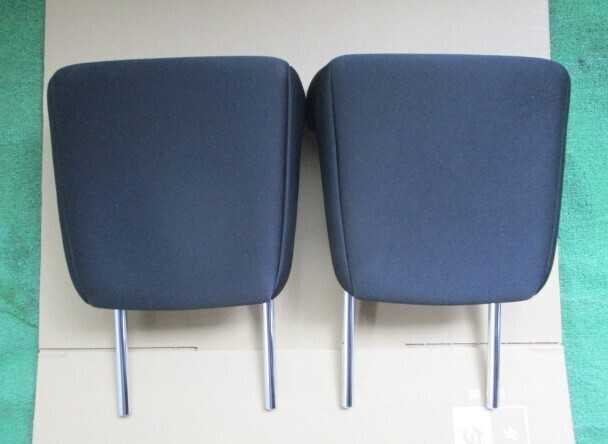 ノア ZRR75 ヘッドレスト 3列目 左右セット トリムFF19 H20年 ト