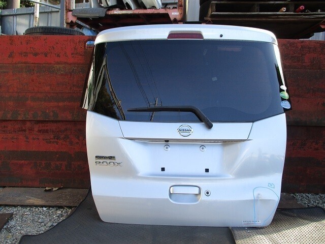 デイズルークス B21A リアゲート U25 スターリングシルバーメタリック R