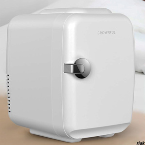 【飲み物やコスメ、軽食など多用途に使える】 小型冷温庫 4L 幅18.2cm×高さ27cm 一人暮らし 車載冷蔵庫 ツヤ消し白