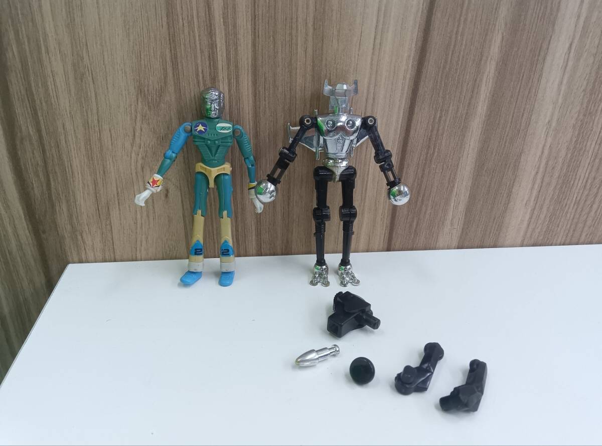 ミクロマン16 Amazon.co.jp: ミクロマン超磁力システム 016 マグネパワーズ