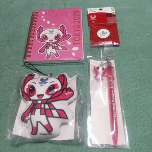 送料込【即決】ソメイティ4種 東京2020パラリンピック ピンバッチ/バッジピンズ+ボールペン+クッションクリーナー+リングノート【追加も可