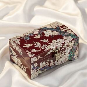 【新品】伝統工芸の美 螺鈿細工 ジュエリーボックス 宝石箱 木製 漆塗り 梅と鳥 赤 螺鈿細工 小物入れ 漆器 木製 鳥 螺鈿 宝石箱