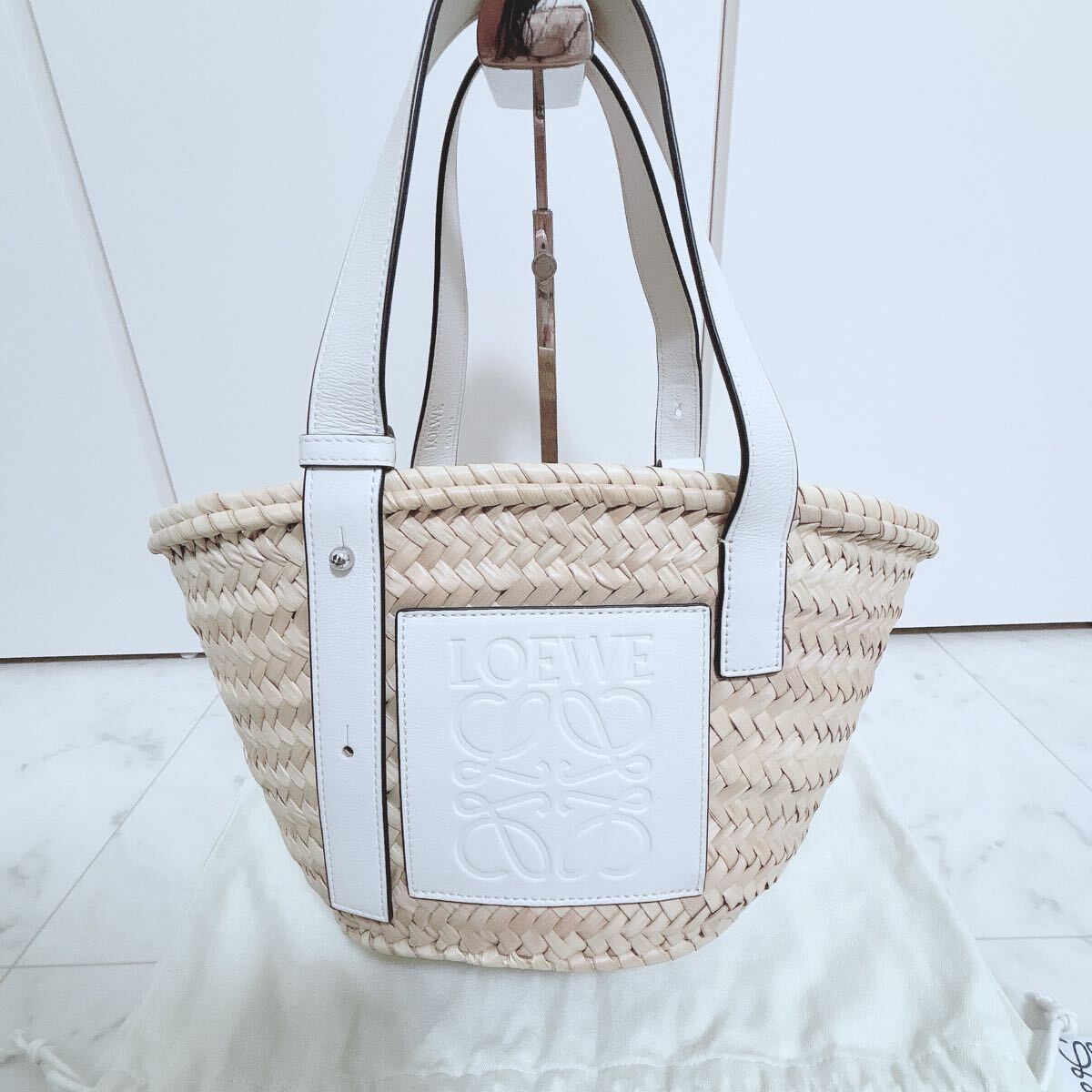 ロエベカゴバックバック未使用 LOEWE ロエベ ハンドバッグ カゴ ミディアム バスケット 327.02.S92