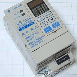 YASKAWA VS mini CIMR-XCBAA0P2 (中古品)