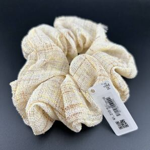 【新品】定価1210円 ヘアアクセサリー ヘアゴム ベージュ ブラウン系 シュシュ 大きめ◆DA1104