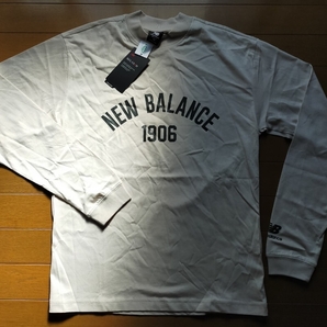 New Balance ニューバランス 長袖 Tシャツ トップグレー(クリーム色) ロゴ ロンT シンプル Sサイズ タグ付き 定価6380円 y11152-1-HZ5