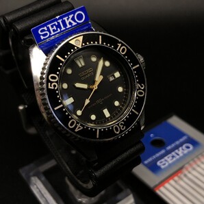 オールドクオーツの名品◆希少◆セイコー【ダイバーウォッチ150M】SEIKOベルト◆1981年製◆ボーイズ/レディス◆黒文字盤◆新品電池交換済み