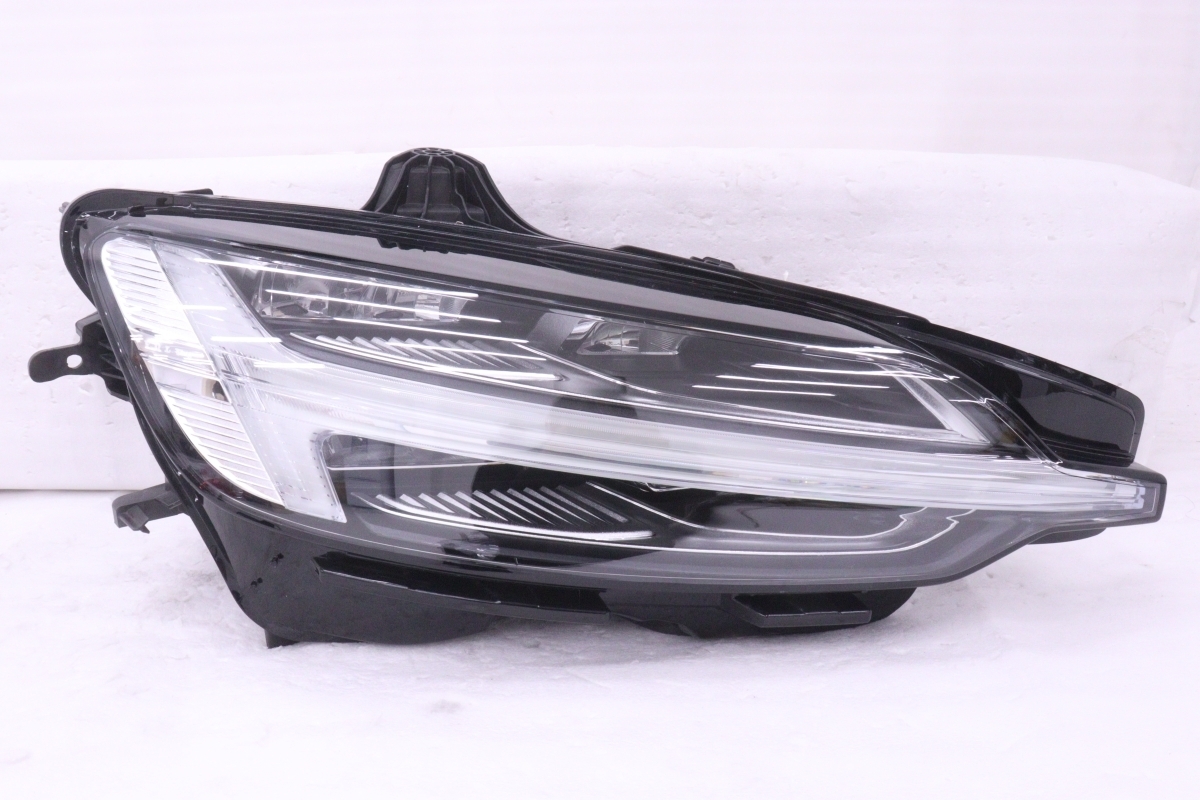 2025年最新】Yahoo!オークション -ボルボ v60 ヘッドライトの中古品