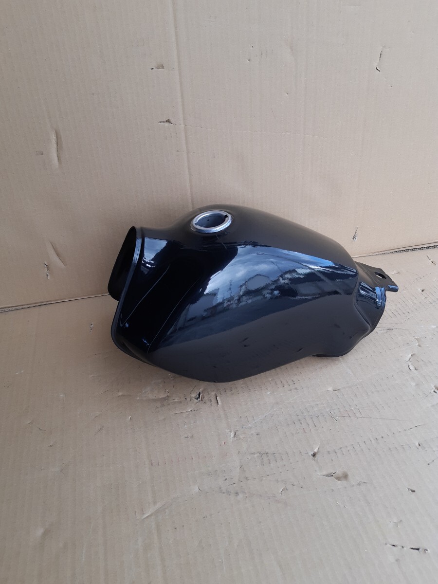 HONDA FTRタンク Amazon | Honda(ホンダ) FTR223タンク白純正中古バイク部品