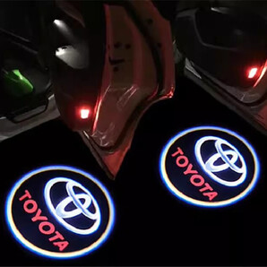 トヨタ TOYOTA カーテシランプ 2個 セット ロゴ入り 簡単取付 汎用 ランプ 磁石タイプ ウェルカムライト ドアランプ