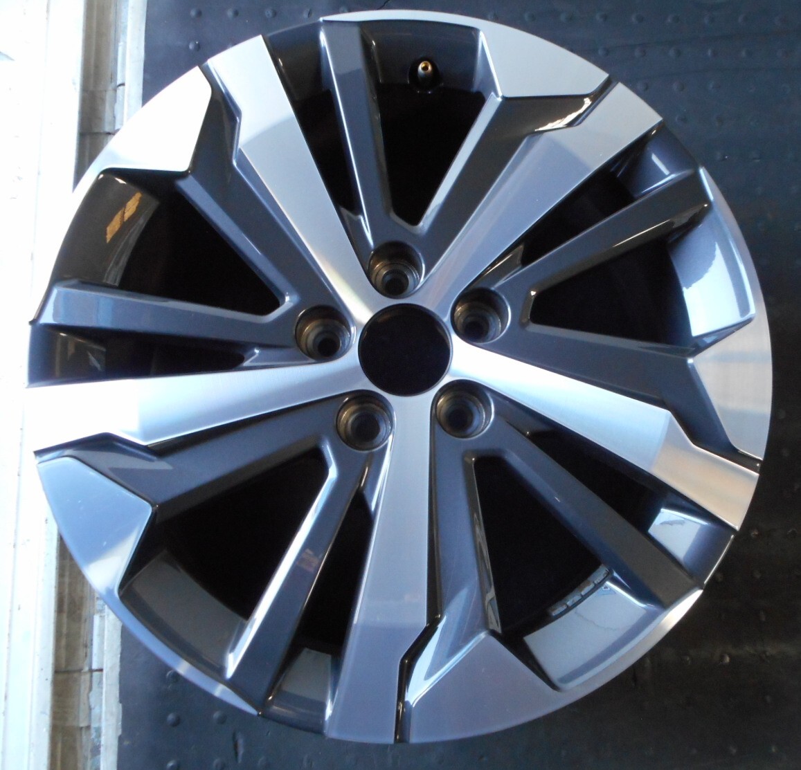 2025年最新】Yahoo!オークション -プジョー ホイール 17インチの中古品