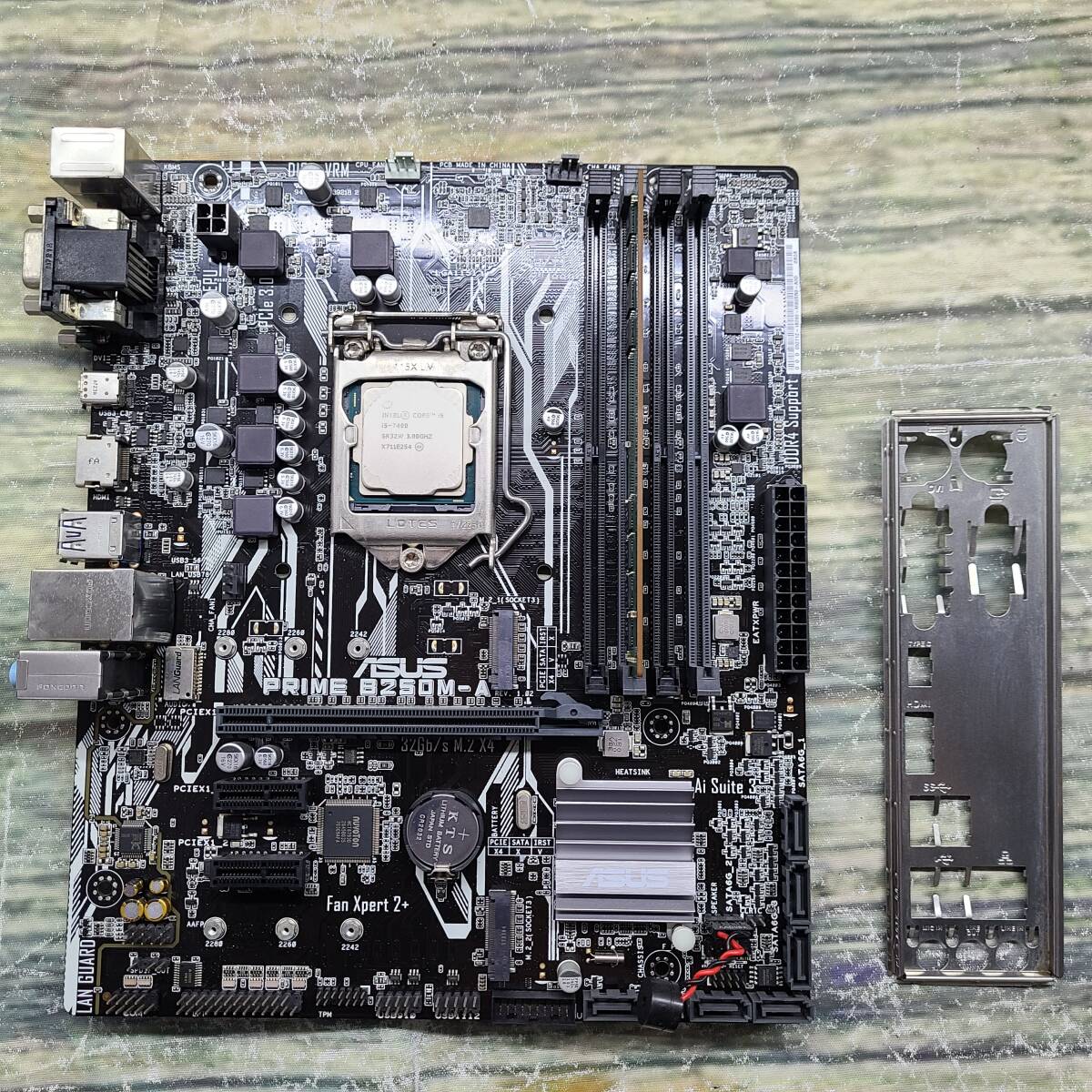 ASUS ZENBOOK UX333F 動作確認済み i5-8250 ジャンク品 Yahoo