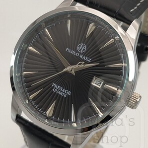 《ブラックエディション》脚線美文字盤とクォーツにして滑らかな運針【ハイクオリティドレスウォッチ/新品】カレンダー 黒文字盤/黒革