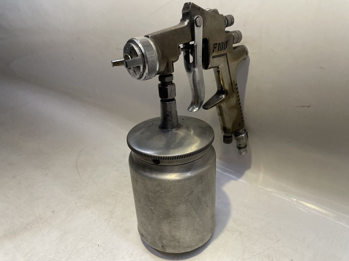 スプレーガン　F-100 1.3mmノズル　塗料カップ付き　上部フック部分折れ　