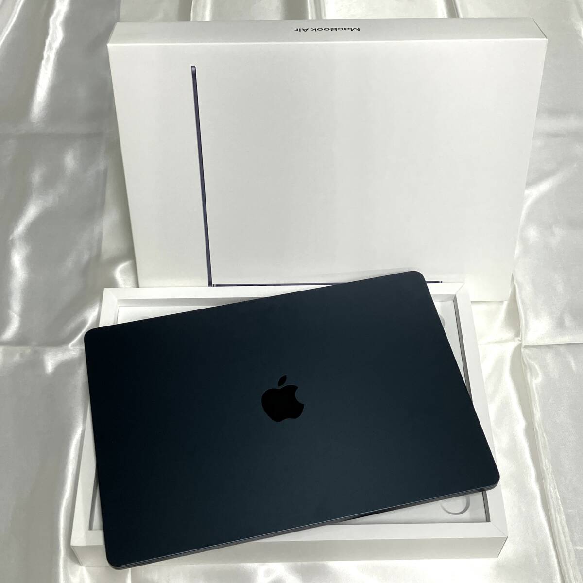 MacBook Air 15インチ　8GB 256GB 未使用に近い MacBook Air 15インチ Apple M2チップ搭載モデル [2023年モデル