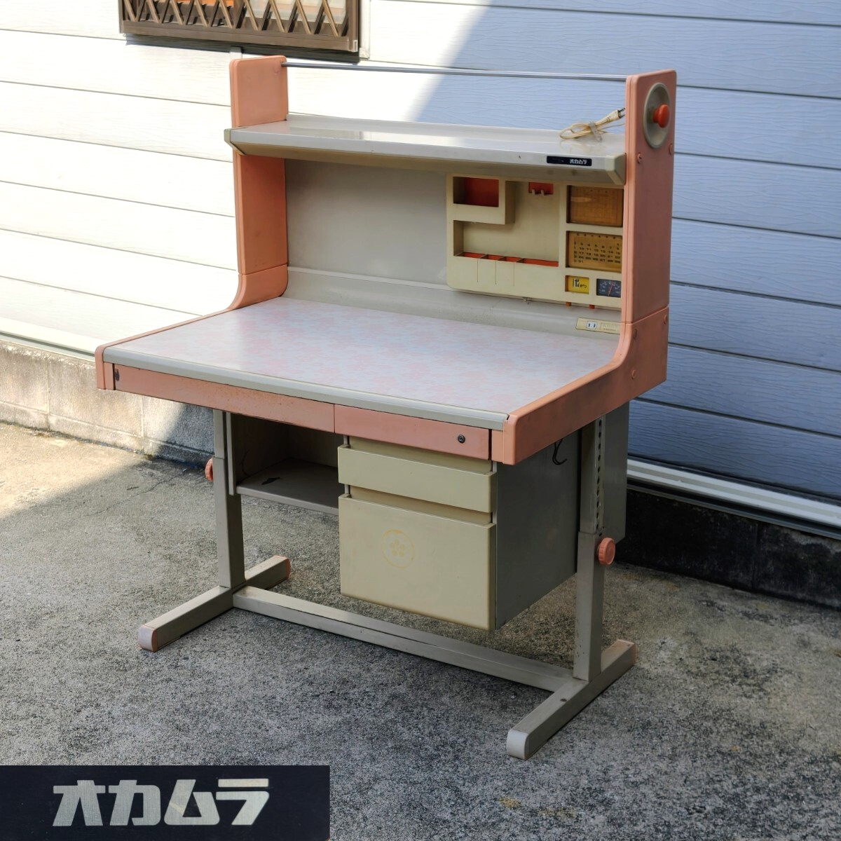 2025年最新】昭和レトロな机を探すならここ！懐かしい魅力が詰まった