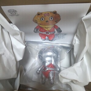 ママンマン シルバー&レッド バケタンブログ ソフビ