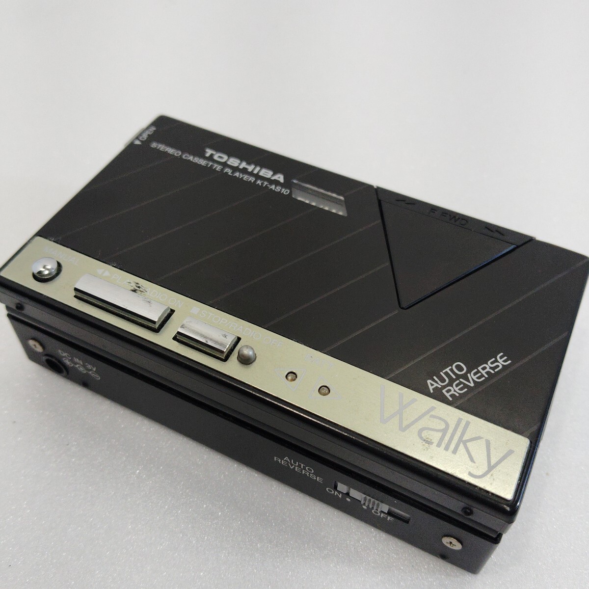 東芝ステレオカセットプレーヤー Walky 新製品】東芝のカセットプレーヤーWalkyが令和に復刻。マニアが