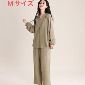 新品パジャマ M長袖レディース上下セットダブルガーゼ 寝巻き柔らかい綿入院入所ピンクvネック秋冬グリーン