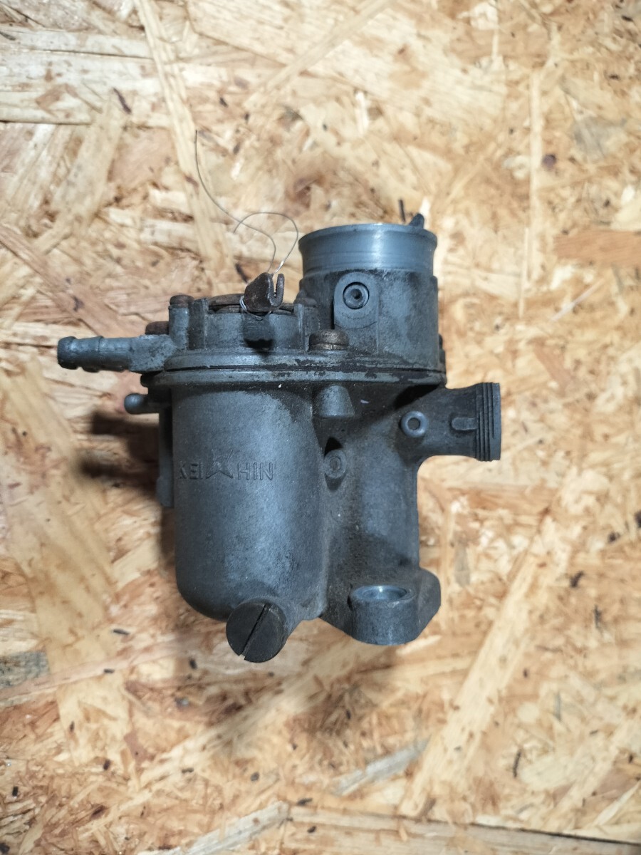 希少！ホンダ　4ミニ　縦キャブレター　純正　スーパーカブ　①