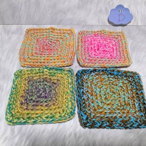 ハンドメイド コースター 4枚セット 約9cm×9cm 毛糸 アクリル100% 手編み 海外毛糸 (No.D)