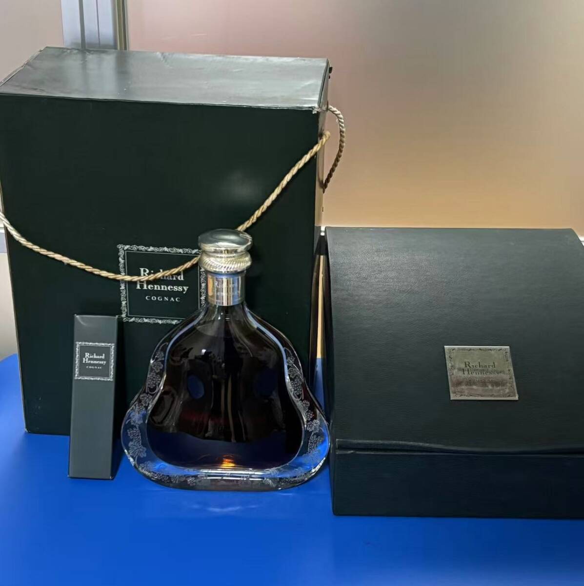 Yahoo!オークション -「ヘネシーリシャール」の落札相場・落札価格