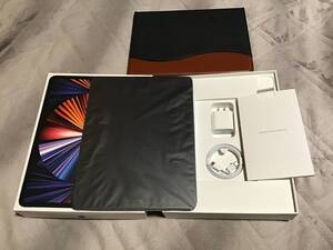 Великолепный Apple iPad Pro 12,9" M1 Chip (5-е поколение) Space Grey Wi-Fi и сотовая модель 1TB SIM Free MHRA3J/A