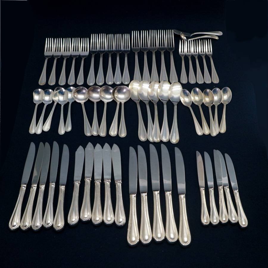 【新品未使用】Noritake ステンレスカトラリーセット6人用 31点ノリタケ 新品未使用】Noritake ステンレスカトラリーセット6人用 31点ノリタケ