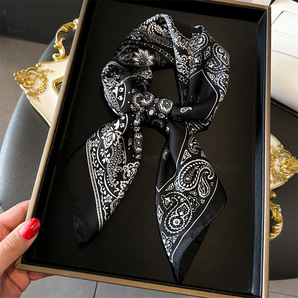 【C-227】新品 レディース 正方形70cm スカーフ巻き方 首元 おしゃれ 飾り 春夏 シルク調 ストールバックスカーフブラック