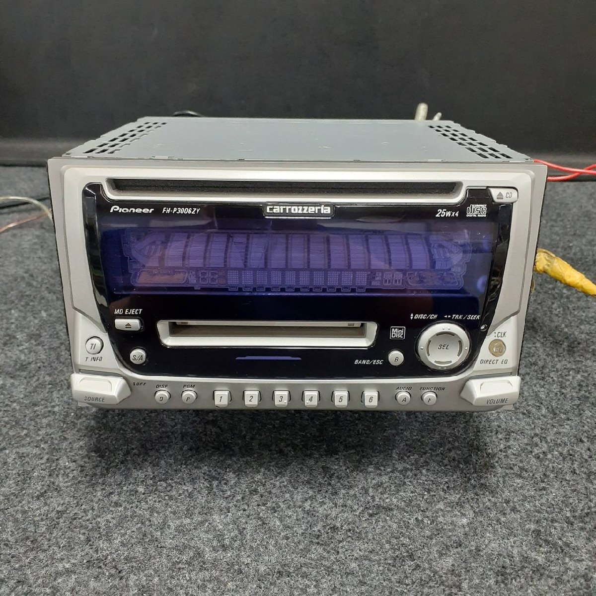 Carrozzeria Carozzeria FH-P3006ZY 2DIN CD MD плеер старый машина подлинная вещь b0864-gyr80