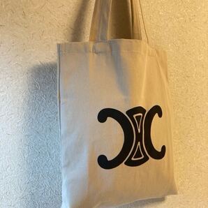ベージュ トリオンフ セリーヌ CELINE トートバッグ エコバッグ ショルダーバッグ ハンドバッグ 通勤 通学 ノベルティ テテ ソンミンス
