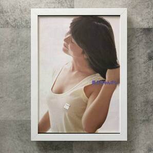●額装品 宮崎美子 グラビア A4サイズ額入り 切り抜き ポスター風 アートフレーム 送料無料 D471
