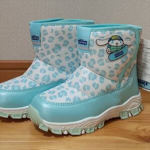 7-2/A18 16.0cm C(ブルー(シナモロール) 2GCJ0106S cosby × サンリオ スノーブーツ キッズ 子供 防寒 水色 雪遊び
