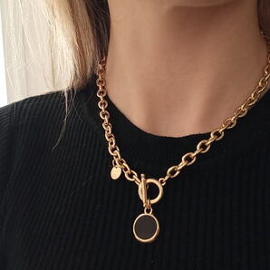 簡単に今っぽさが手に入る■シンプルなゴールド太目チェーンネックレス■コンサバ
