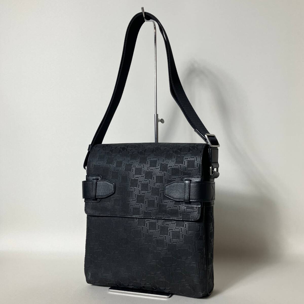 2510-304l прекрасный товар l Dunhill сумка на плечо PVC кожа черный 