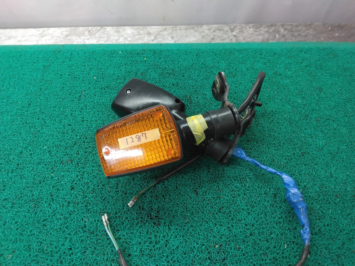 Yahoo!オークション -「cbr400f」(ウインカー) (純正品)の落札相場 Yahoo!オークション -「cbr400f」(ウインカー) (純正品)の落札相場